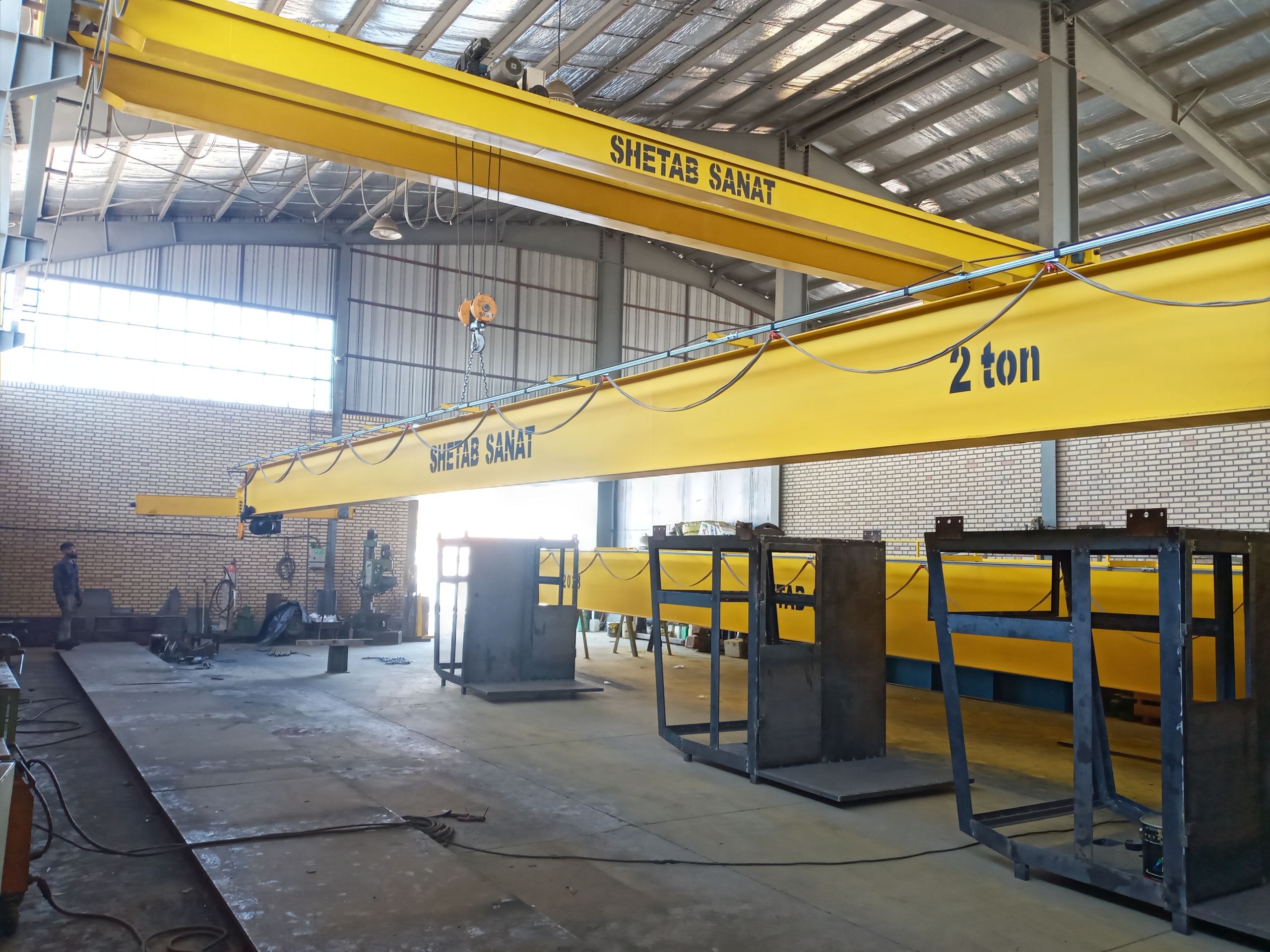 اپراتورهای جرثقیل سقفی