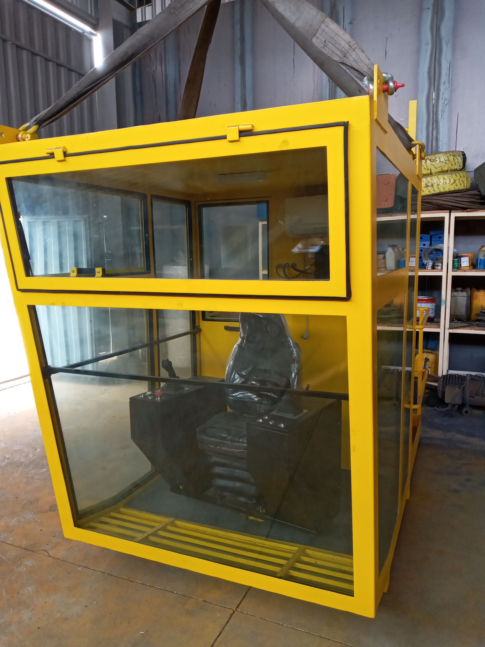 طراحی و ساخت کابین جرثقیل